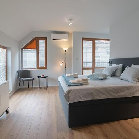 Magdalena Apartment - Two Bathrooms, Perfect City Center Varna Luaran gambar